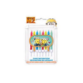 Minions cake decorator and candles